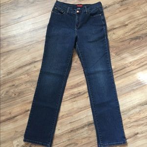 Levi’s jeans perfect slimming size 10 medium wash